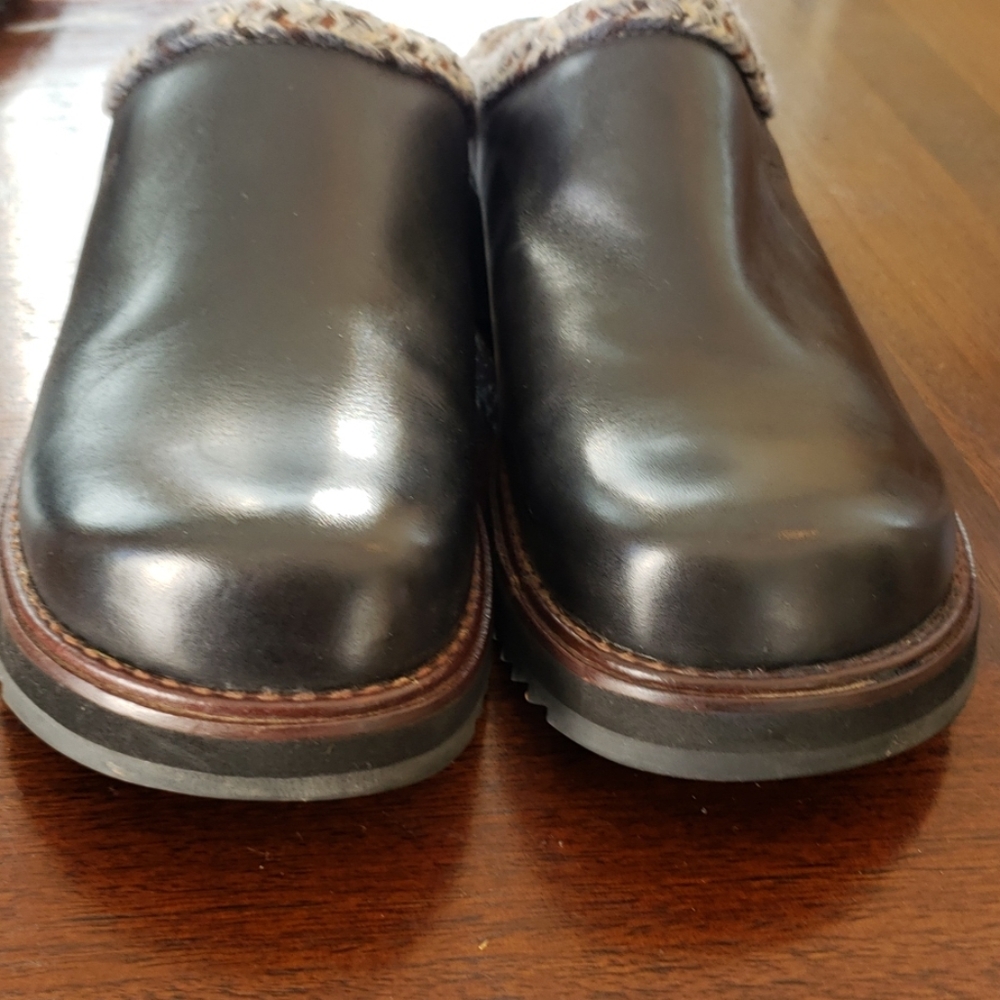 Mule style shoes